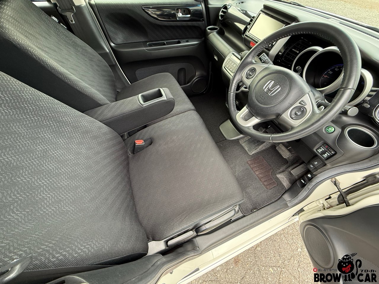 ホンダ　N-BOXカスタム